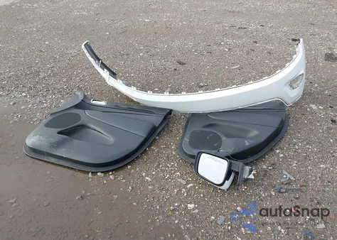 2014 Jeep Grand Cherokee Laredo z USA, uszkodzony, nr VIN 1C4RJFAG6EC131507